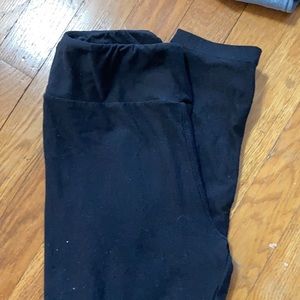 LuluRoe black leggings. One size